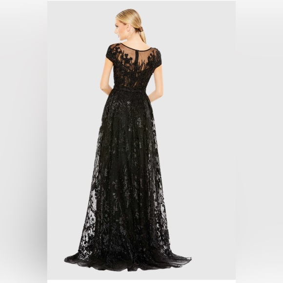 Mac Duggal Black Embellished Floral Cap Sleeve A Line Gown, Lace Maxi Dress NWT - Picture 3 of 17